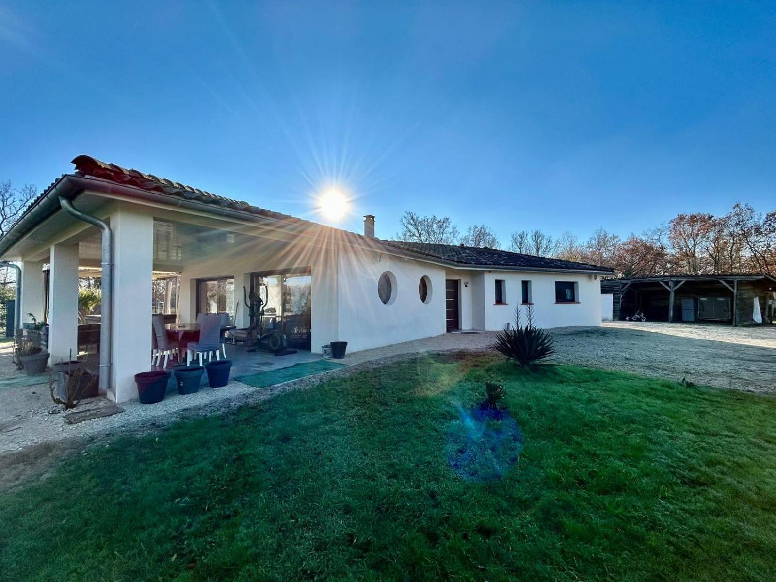 Maison Moderne Au Calme Avec Billard, Jacuzzi, Bain A Remous, Piscine, Babyfoot Labastide-du-Temple エクステリア 写真